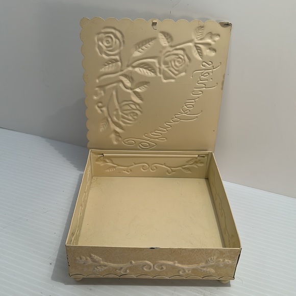 Embossed “HANDKERCHIEFS” Metal Storage Box  Creamy Beige 6” Square - Picture 3 of 6